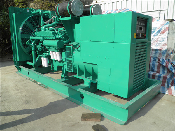 城关发电车出租-柴油发电机组在使用的过程中应该做好哪些防护工作