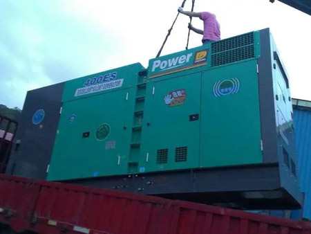 城关柴油发电机组转速不稳定时，如何对发动机进行维护？