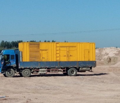 城关发电机出租如何判断柴油发电机冷却液是否需要更换？