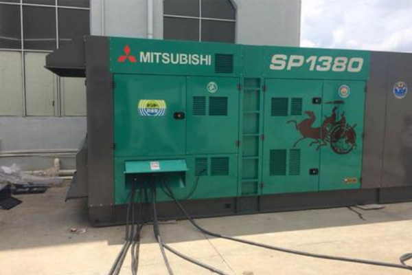 城关为什么有些柴油发电机组的输出电压可以调节？