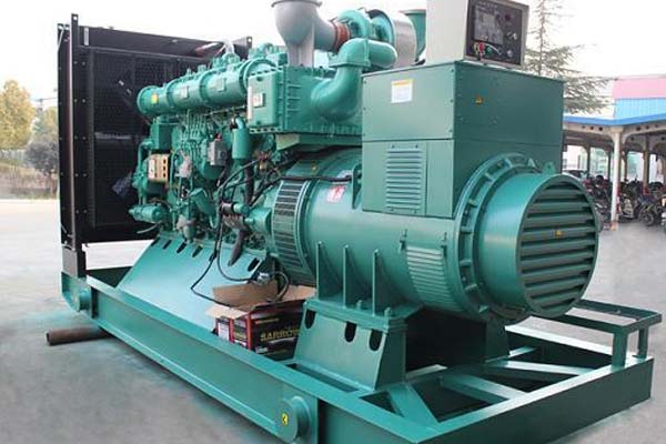 城关工厂发电机应急发电中如何优化燃油储备管理？