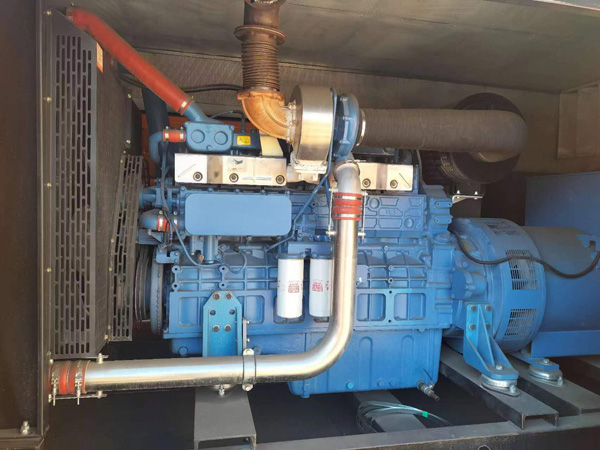 城关燃油消耗率与进气温度的具体关系是什么？